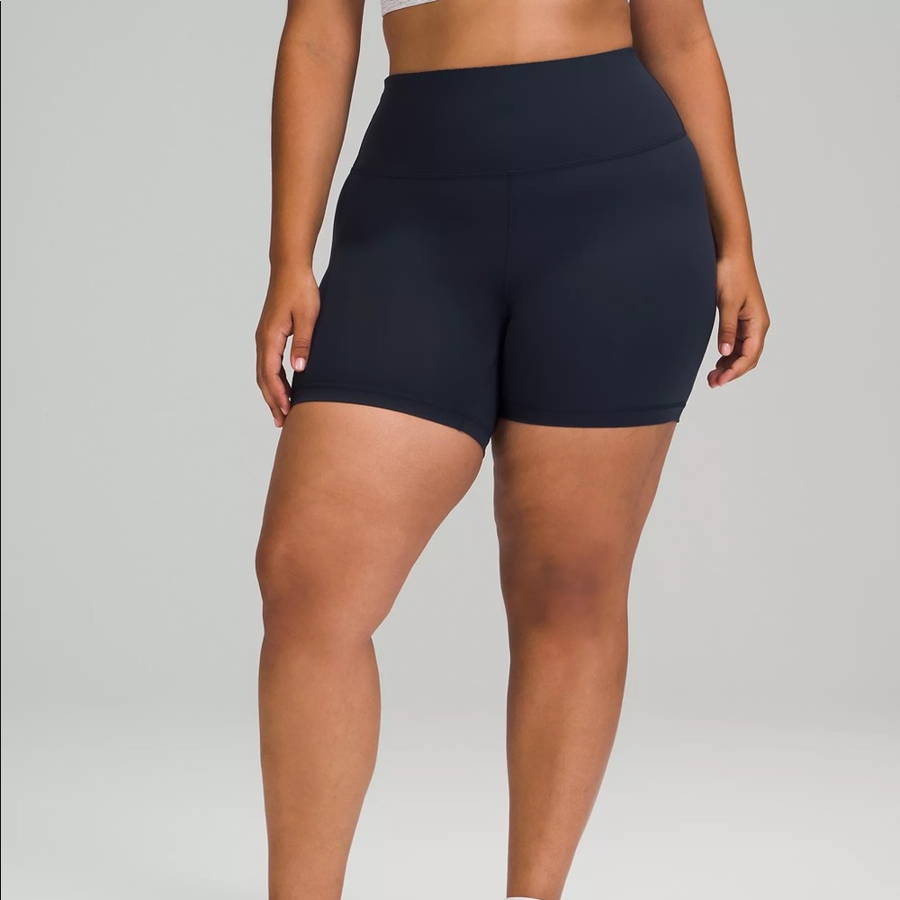 Wunder Train High-Rise Short 6” True Navy